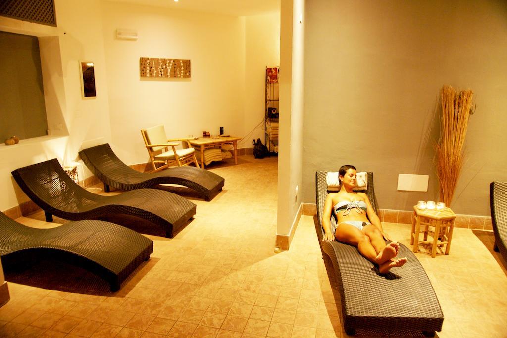 Hotel Li Graniti Baja Sardinya Dış mekan fotoğraf