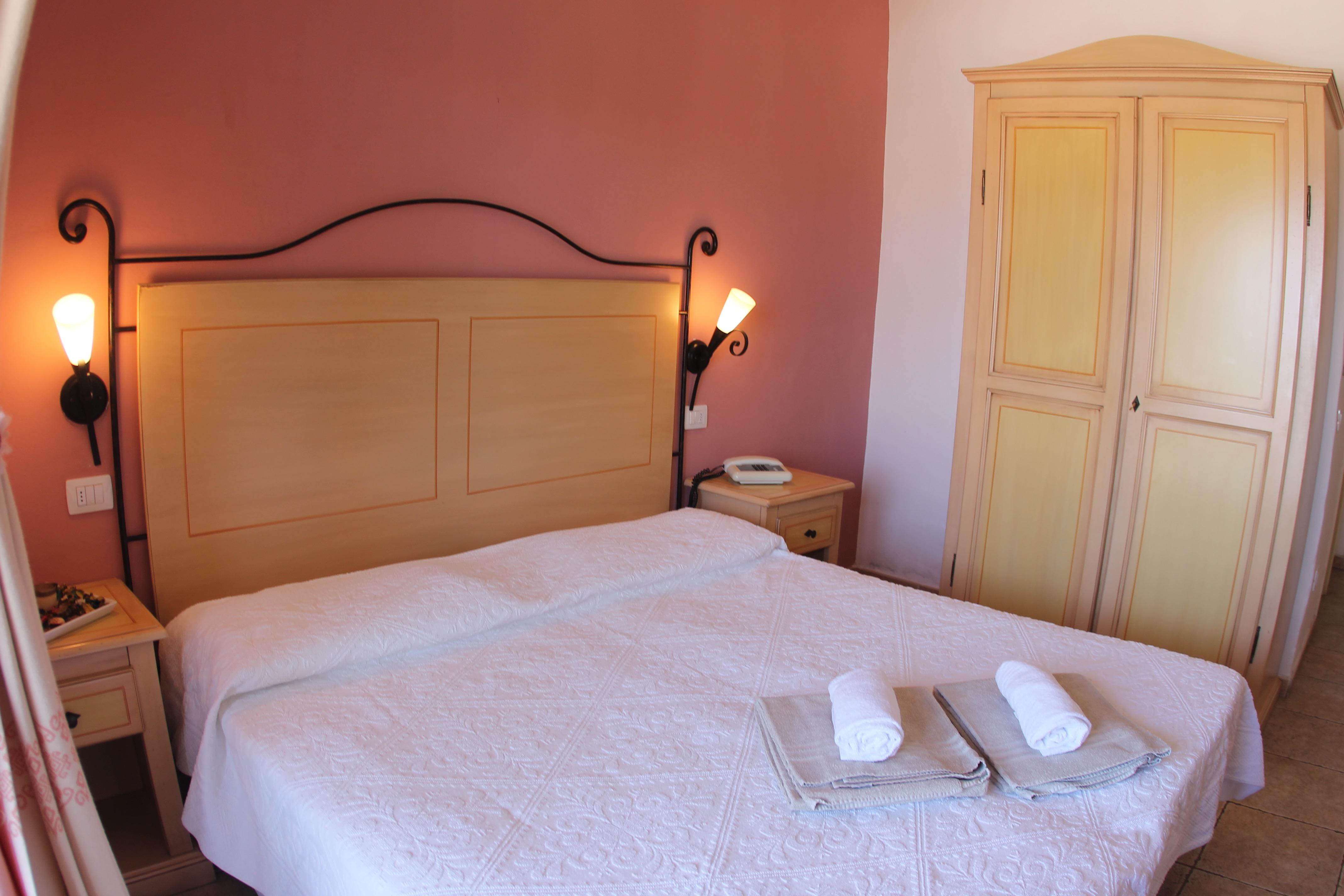 Hotel Li Graniti Baja Sardinya Dış mekan fotoğraf