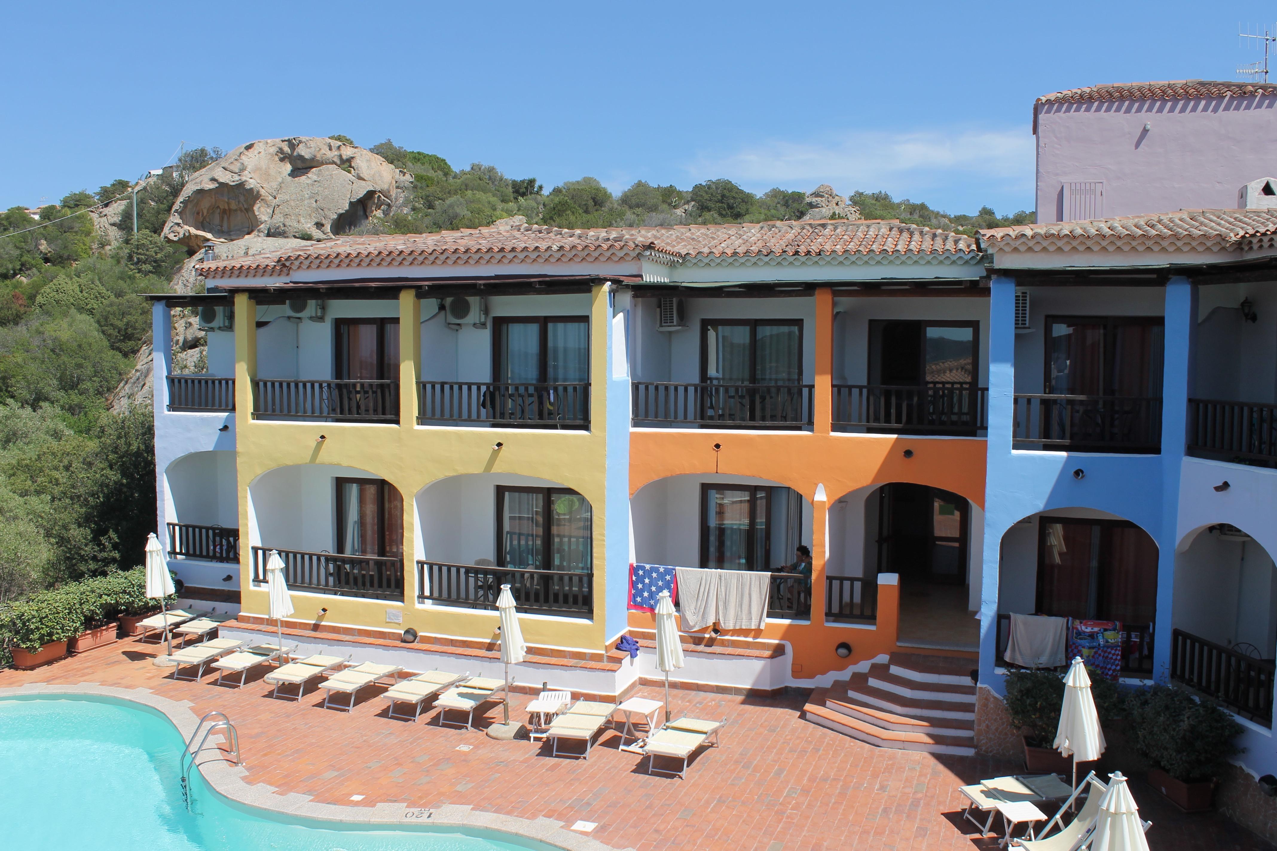 Hotel Li Graniti Baja Sardinya Dış mekan fotoğraf
