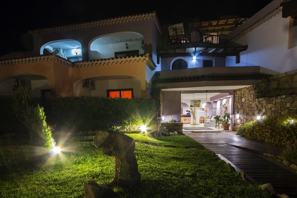 Hotel Li Graniti Baja Sardinya Dış mekan fotoğraf