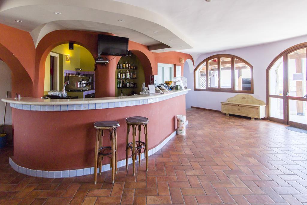 Hotel Li Graniti Baja Sardinya Dış mekan fotoğraf