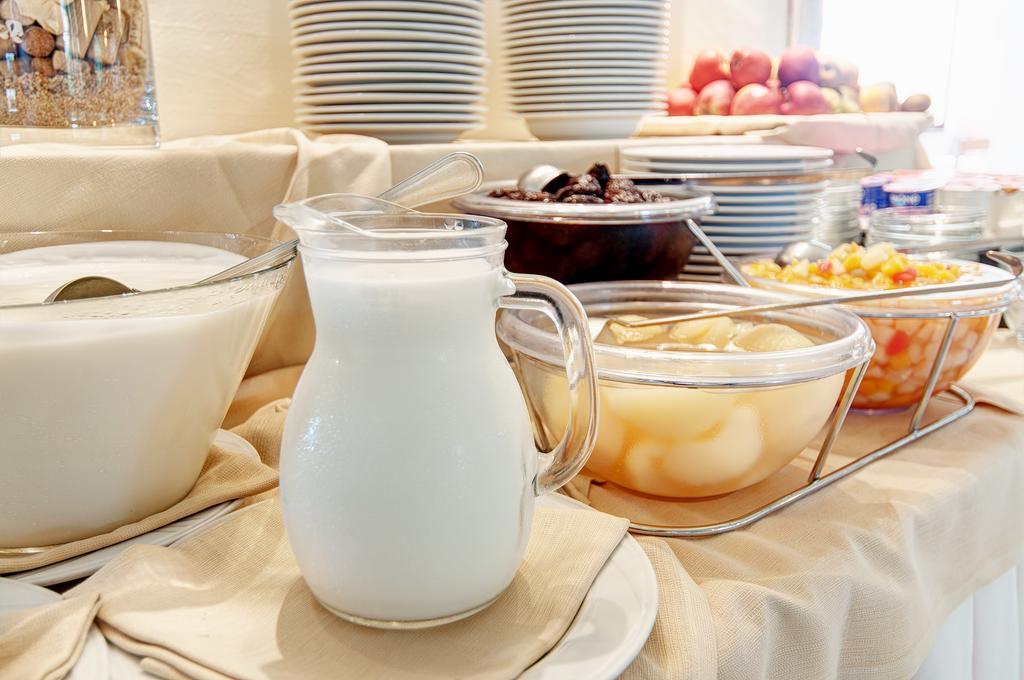 Hotel Li Graniti Baja Sardinya Dış mekan fotoğraf