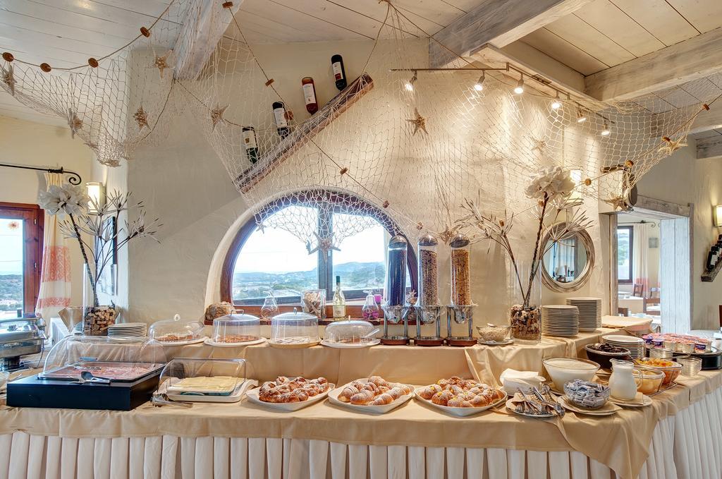 Hotel Li Graniti Baja Sardinya Dış mekan fotoğraf