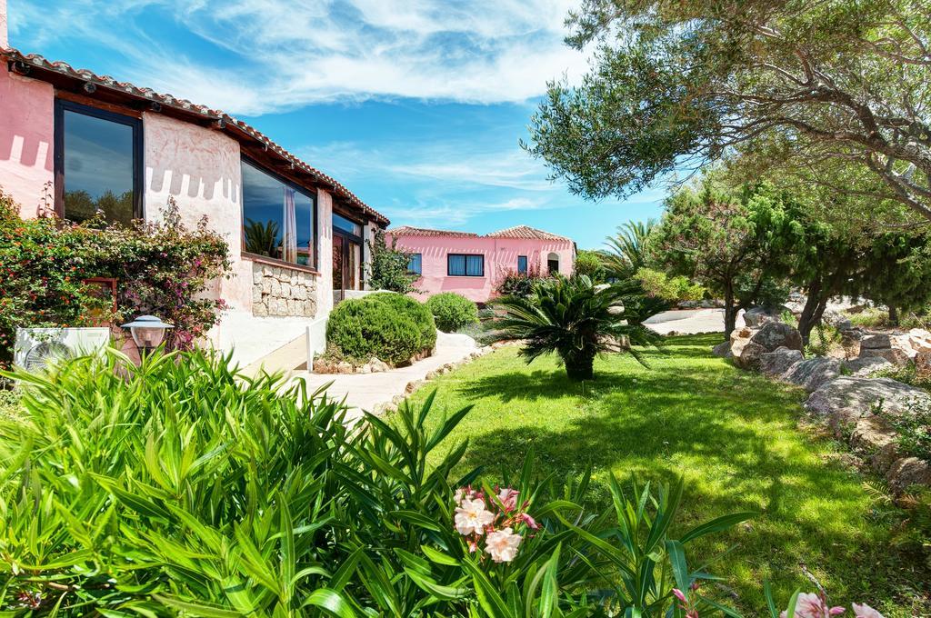 Hotel Li Graniti Baja Sardinya Dış mekan fotoğraf