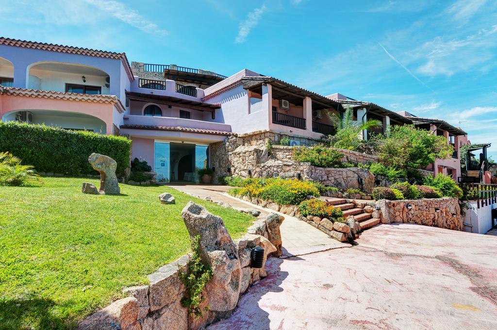 Hotel Li Graniti Baja Sardinya Dış mekan fotoğraf
