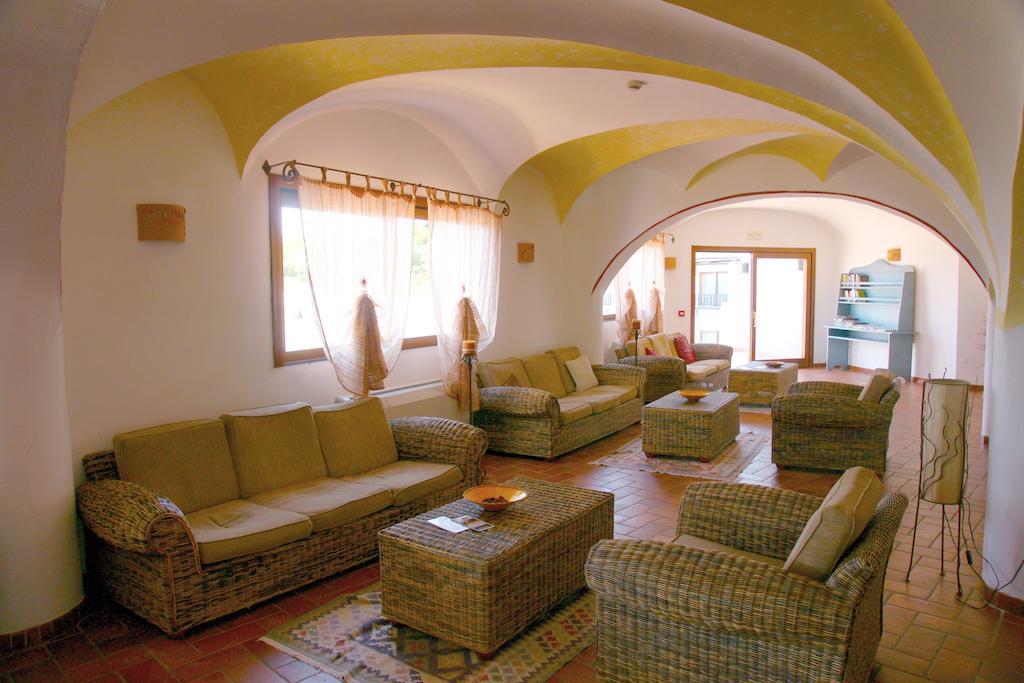 Hotel Li Graniti Baja Sardinya Dış mekan fotoğraf