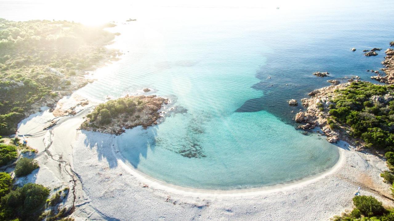 Hotel Li Graniti Baja Sardinya Dış mekan fotoğraf
