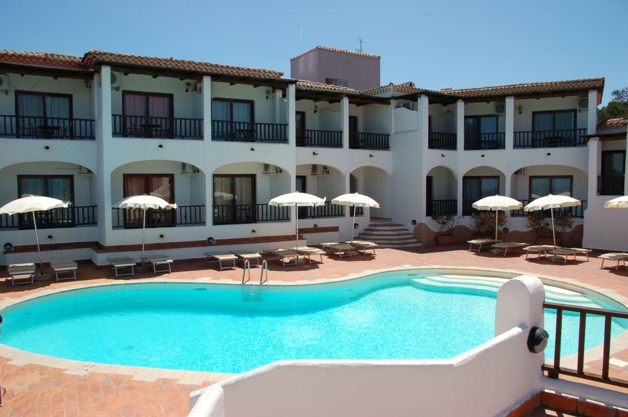 Hotel Li Graniti Baja Sardinya Dış mekan fotoğraf