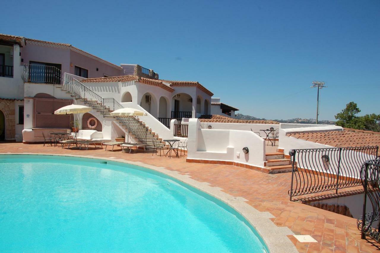 Hotel Li Graniti Baja Sardinya Dış mekan fotoğraf