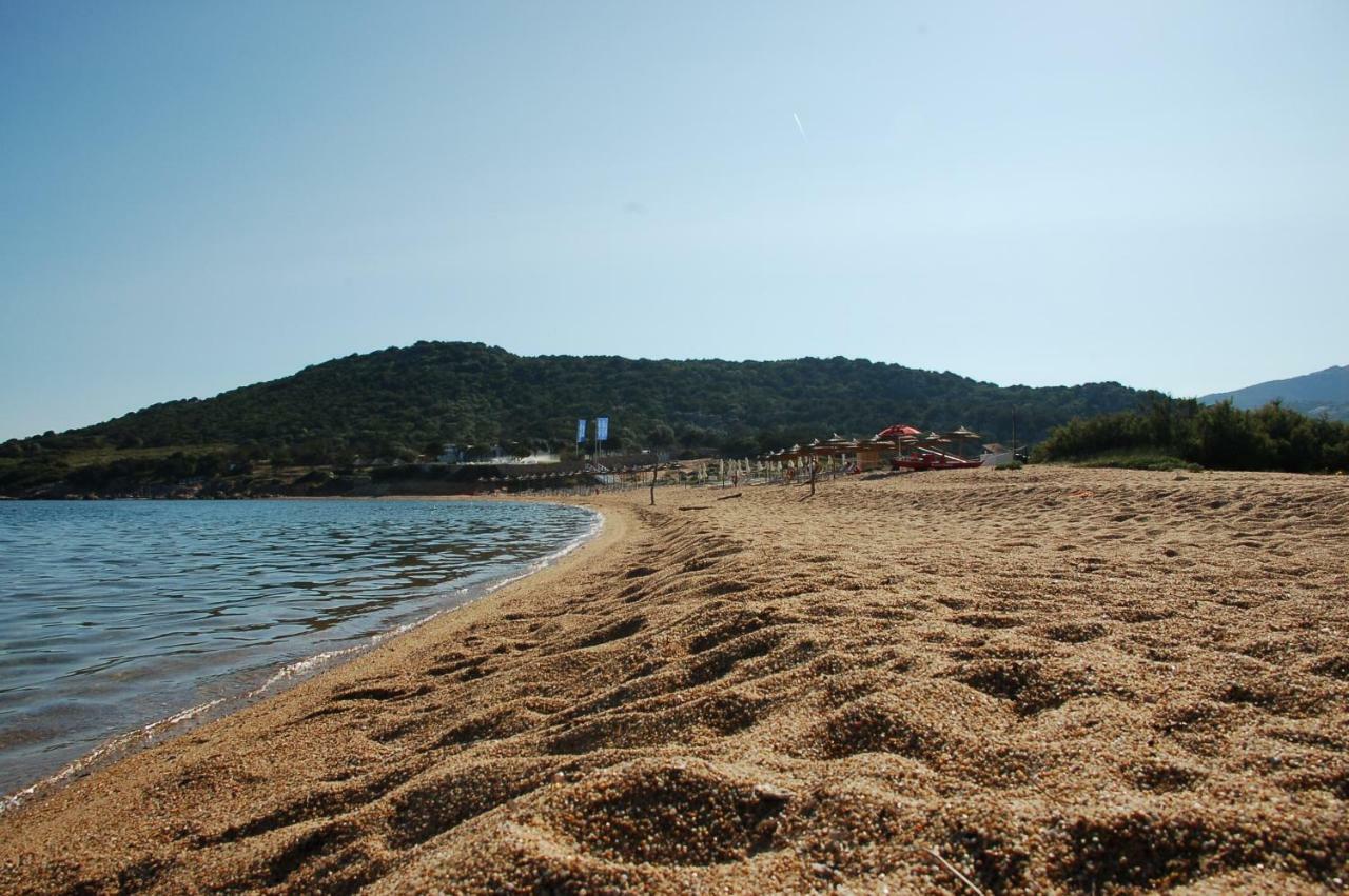 Hotel Li Graniti Baja Sardinya Dış mekan fotoğraf
